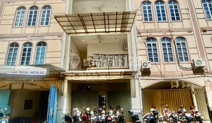 Di Jual Murah Ruko 3 Lantai