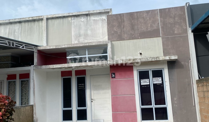 For Sale, Unauthorized House