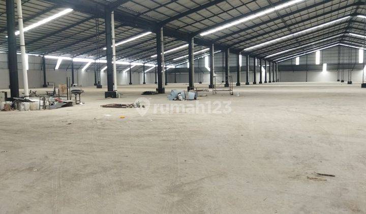 GUDANG BESAR SIAP PAKAI 12500 METER AKSES KONTAINER 40FT LEGOK TANGERANG