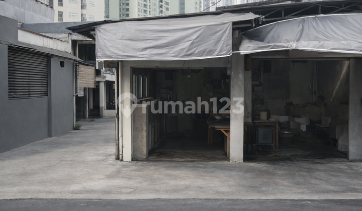 Affordable Dormitory Investment in Tanjung Duren - 33 Rooms + Kiosk | Land 730M | Redevelopment Potential 2
