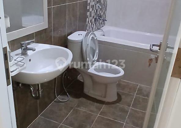 Rumah Duri Kepa, 3 Lantai, SHM, Bebas Banjir 2