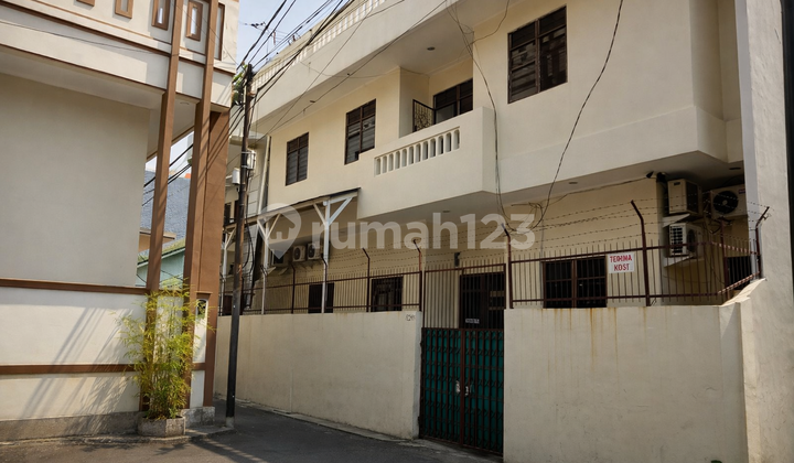 Kost 17 Kamar Tanjung Duren Utara SHM - Income 34Jt/Bulan - 3 Lantai - Harga 6M 1