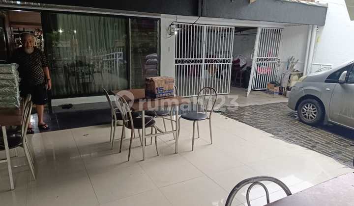 Rumah Hitung Tanah Kebon Jeruk LT 446M² Dimensi 14X32 SHM Hadap Utara Row 2 Mobil