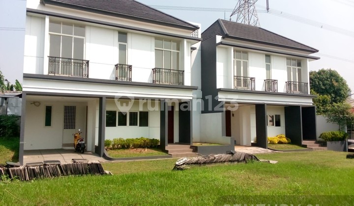 Rumah Baru 2 Lantai Semi Furnished Dekat Bintaro Sektor 9 Oc14085
