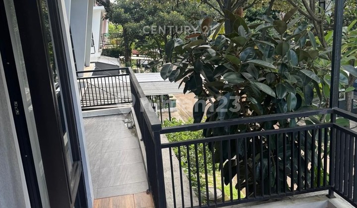 Rumah Cantik Semi Furnished Di Emerald Bintaro Om17067  2