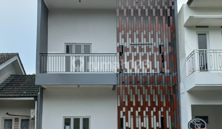 Rumah di Graha Bintaro sudah renovasi dekat akses Tol (8031)