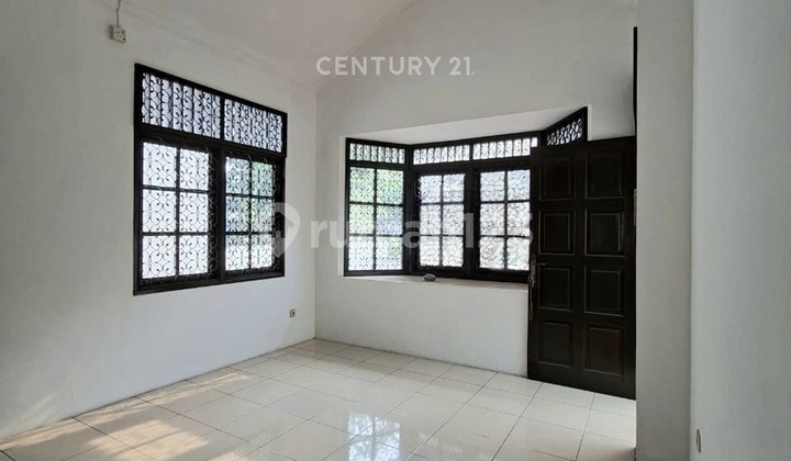 Rumah Hommy 2 Lantai di Sektor 2 Bintaro Gb17013
