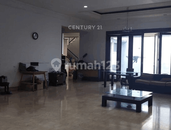 House Needs Renovation, Large Land in South Jakarta Va 17835 2