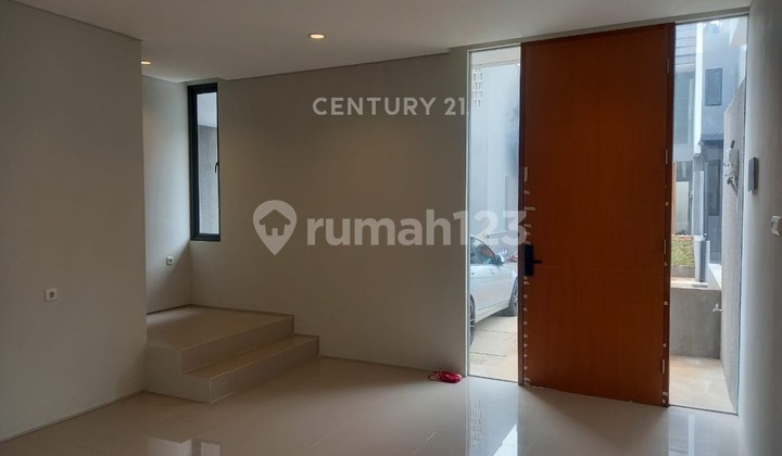 For Sale 2-Story House in South Jakarta Af17442