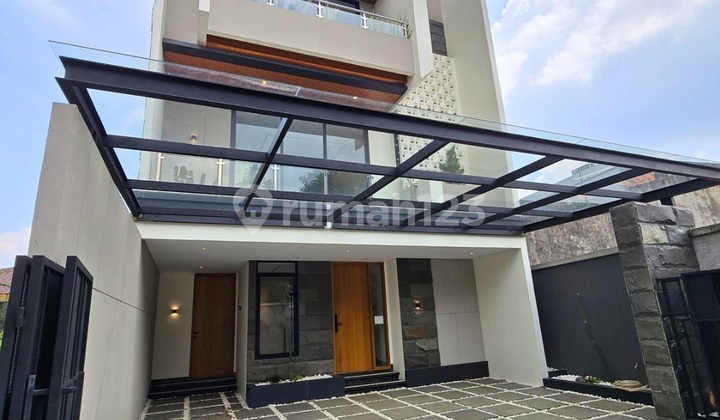 Dijual Rumah Industrial Kontemporer Termurah Ampera Cilandak