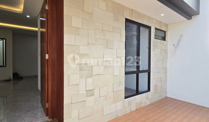 Cheap Modern House in Jagakarsa, South Jakarta 2