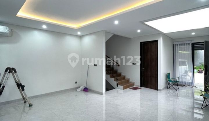 Rumah Modern Minimalis Jagakarsa 2