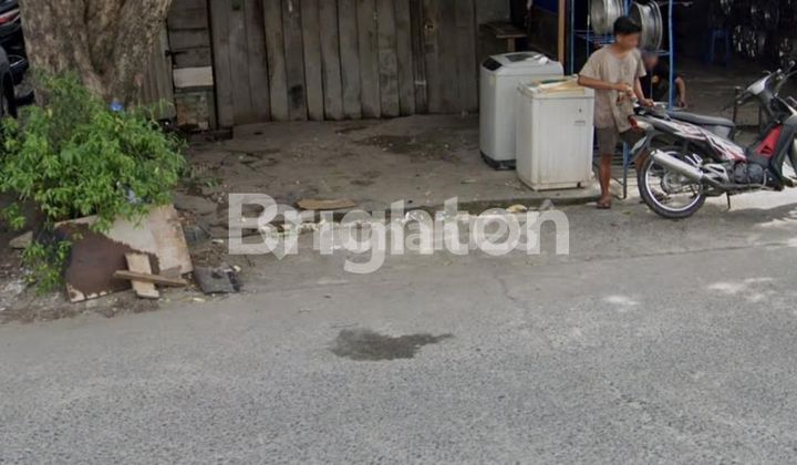 8 rumah dan kios 1170 m