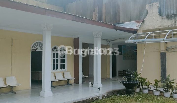 Land and building 5243 m² 2