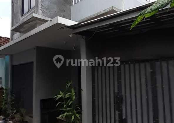 Dijual Rumah Tinggal Lokasi Strategis Dekat Pasar Seyegan - Sleman Dijual Rumah Tinggal Lokasi Strategis Dekat Pasar Seyegan - Sleman