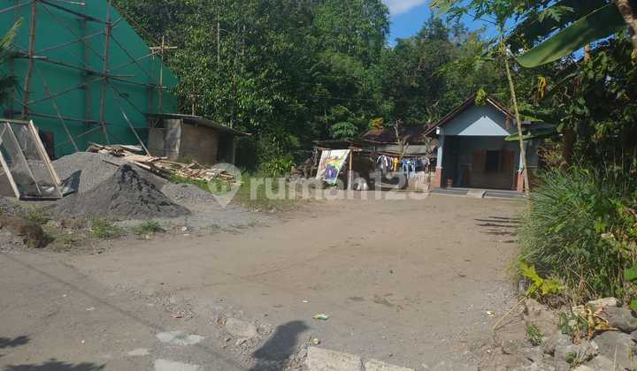 For Sale: 106 Square Meter Strategic Land Plot - Tempel, Sleman