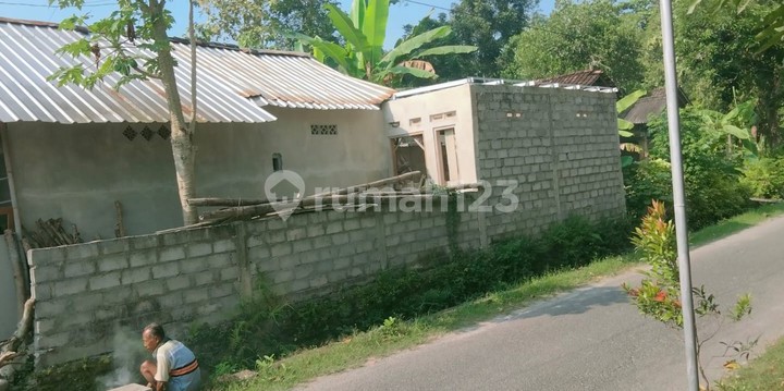 Minimalist Residential House in a Comfortable Location in Kasihan Area, Bantul 2