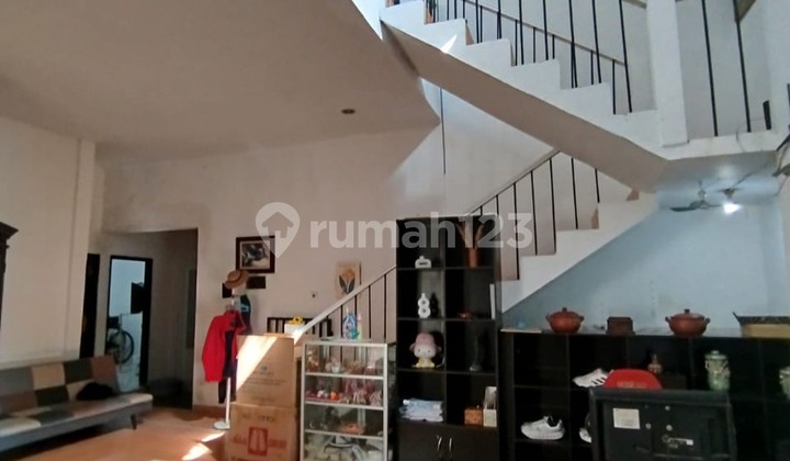 Rumah Tinggal 2 lantai Lokasi Dekat Alun-Alun Sleman Sendangadi Mlati Sleman. Rumah Tinggal 2 lantai Lokasi Dekat Alun-Alun Sleman Sendangadi Mlati Sleman.