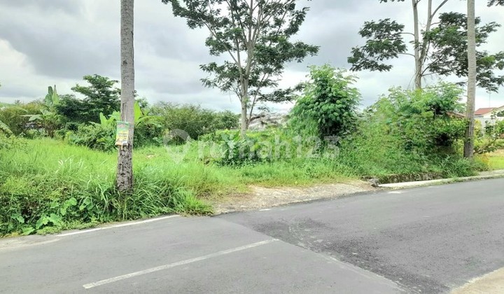 Land Wide Strategic Location Near Hyatt Palagan Hotel - Ngaglik Sleman