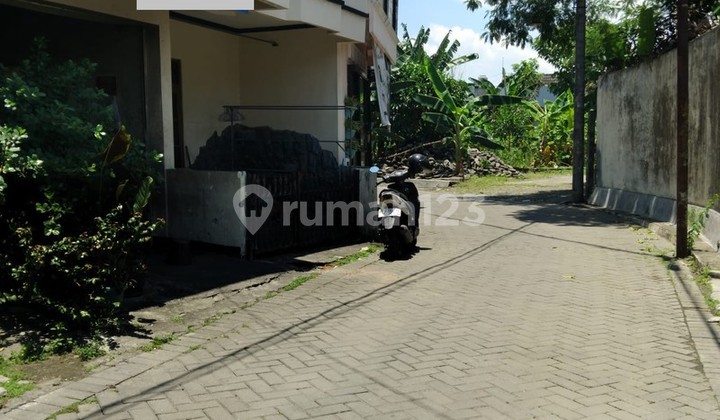 Rumah Kost 10 Kamar Lokasi Dekat Jogja City Mall - Mlati Sleman Rumah Kost 10 Kamar Lokasi Dekat Jogja City Mall - Mlati Sleman