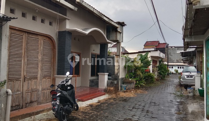 Rumah Tinggal Lokasi Strategis Dekat Rumah Sakit JIH Depok Sleman.
