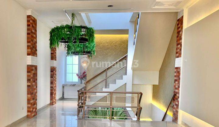 Sumber Traffic Tinggi , Ruko Serbaguna Untuk Yoga Pilates , Photo Studio & Boutique Office Lokasi Jalan Utama - 1 Menit Dari Bintaro Xchange Mall - Living World Bintaro. 1