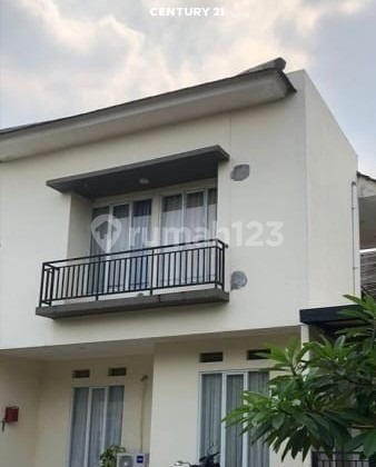 House in Pamulang Within Wellington Residence Cluster, Tangerang