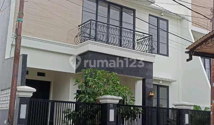 #di Jual Rumah Mewah Murah Harga Butuh Pemilik Nego Di Tempat Jakarta Selatan SHM di Kalibata
