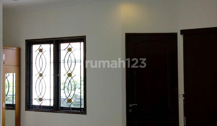 Sewa Rumah Tomang Rapi Bersih  2