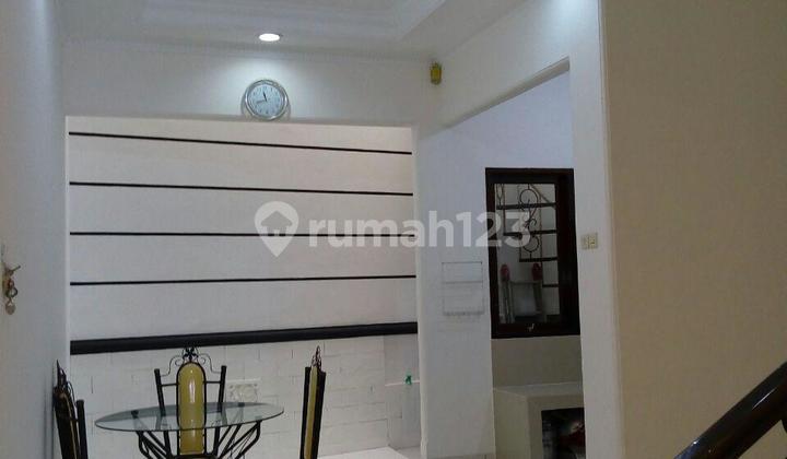 Sewa Rumah Tomang Rapi Bersih  1