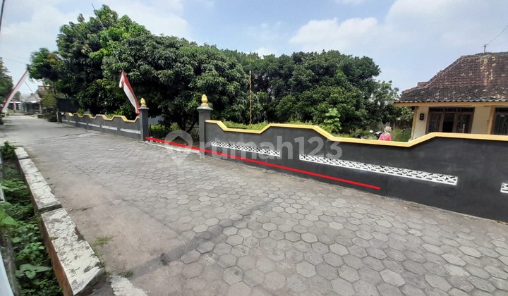 Tanah Luas 200 Meter Persgi Lokasi Stratgeis di Daerah Plemburan Ngaglik Sleman