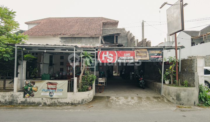 House Investment 249 Square Meters, Suitable for Cafe Location Near Hyatt Hotel, Sariharjo, Ngaglik, Sleman