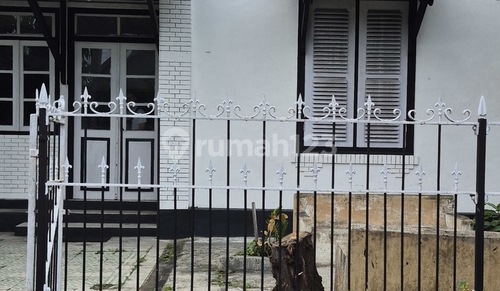 Strategic House in the Center of Yogyakarta City