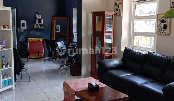 Central Town Residential House Near Klaten Square 2