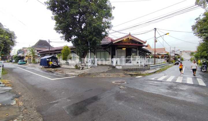 Rumah Klasik Dekat Alun Alun Selatan Patehan Kraton Yogyakarta 2