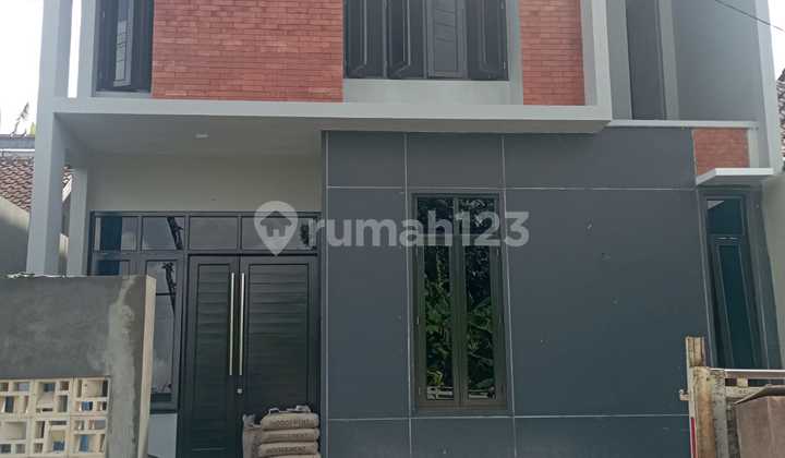 Rumah Tinggal 2 Lantai Cocok Untuk Keluarga Lokasi Sewon Bantul Rumah Tinggal 2 Lantai Cocok Untuk Keluarga Lokasi Sewon Bantul