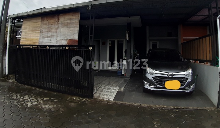 Rumah Dalam Perum Fortuna Trihanggo Gamping Sleman Rumah Dalam Perum Fortuna Trihanggo Gamping Sleman