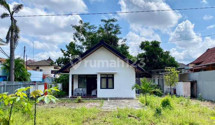 Strategic Location Residential House Near Yogyakarta Palace Tourist Attraction Strategic Location Residential House Near Yogyakarta Palace Tourist Attraction