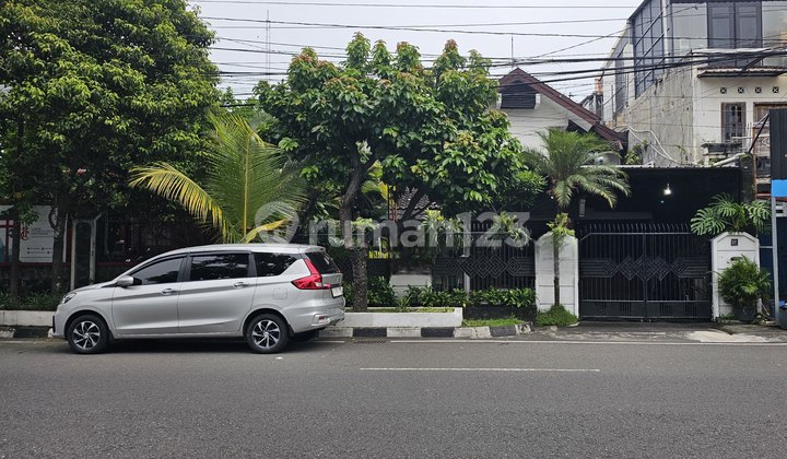 Rumah Bagus Klasik Pinggir Jalan Raya Utama Umbulharjo Kota Yogyakarta 2