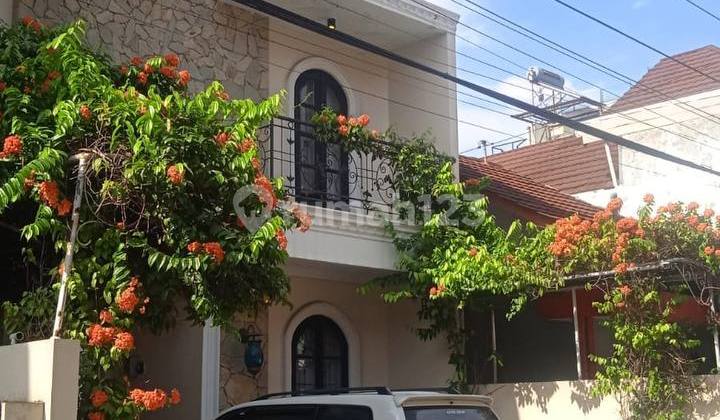 Homestay Dijual Jogja Modern Asri 2 Lantai SHM Kawasan Strategis Seturan Condongcatur Depok Sleman Dekat Kampus Kantor dan Pusat Perbelanjaan