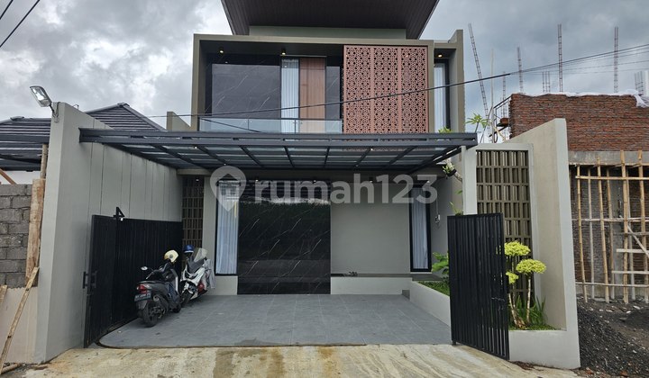 Rumah Mewah Furnished Dekat Rs Jih Upn Pakuwon Mall di Wedomartani Ngemplak Sleman Yogyakarta Rumah Mewah Furnished Dekat Rs Jih Upn Pakuwon Mall di Wedomartani Ngemplak Sleman Yogyakarta