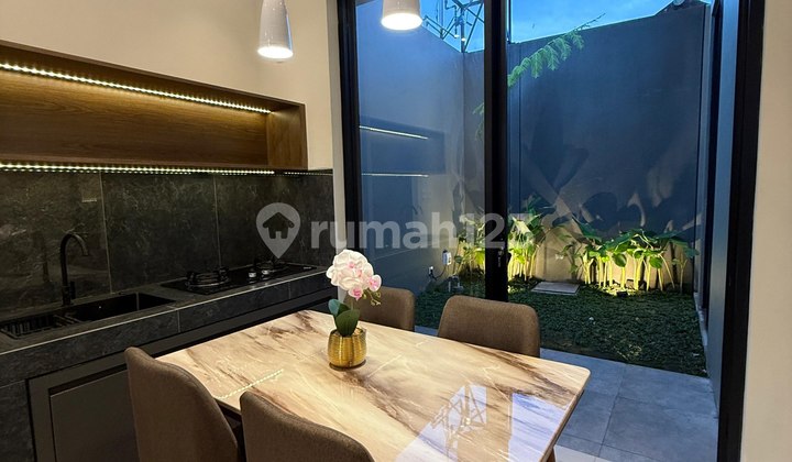 Beautiful Modern Contemporary Fully Furnished House East of Godean Market in Sidoagung Sleman Yogyakarta 2
