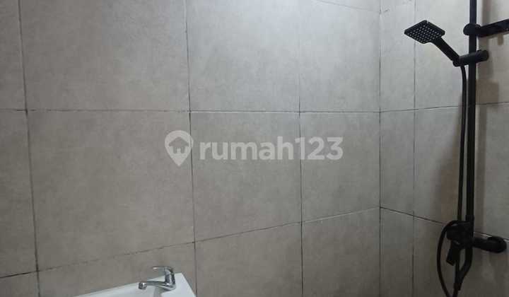 RUMAH DI SEKTOR 7A GADING SERPONG 2