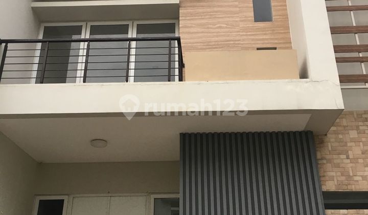 DIJUAL CEPAT RUMAH BARU DI LUCKY PARK GRISENDA, JAKARTA UTARA!