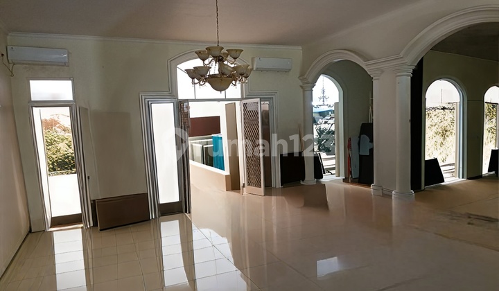 DIJUAL RUMAH DI CLUSTER VENICE PIK 1!