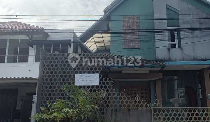 FOR SALE HOUSE IN HANG LEKIR KEBAROYAN BARU!