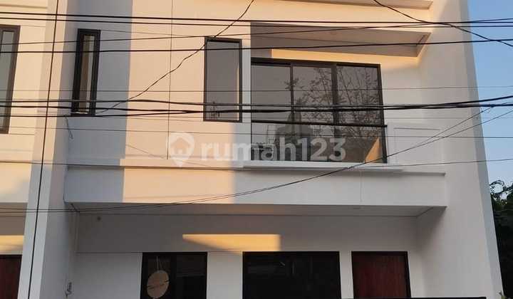 DIJUAL RUMAH DI SUNTER AGUNG PODOMORO JAKARTA UTARA! DIJUAL RUMAH DI SUNTER AGUNG PODOMORO JAKARTA UTARA!