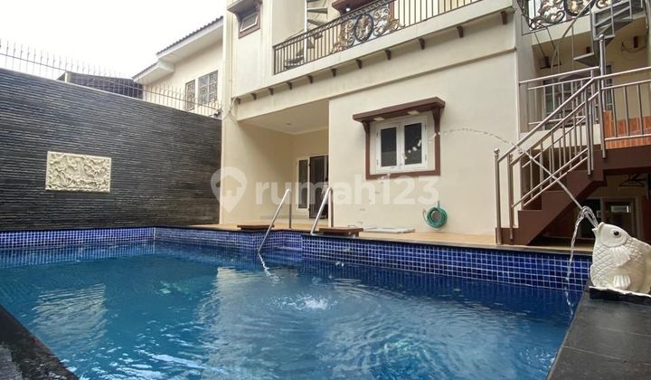 Rumah di Cluster Rome Pik