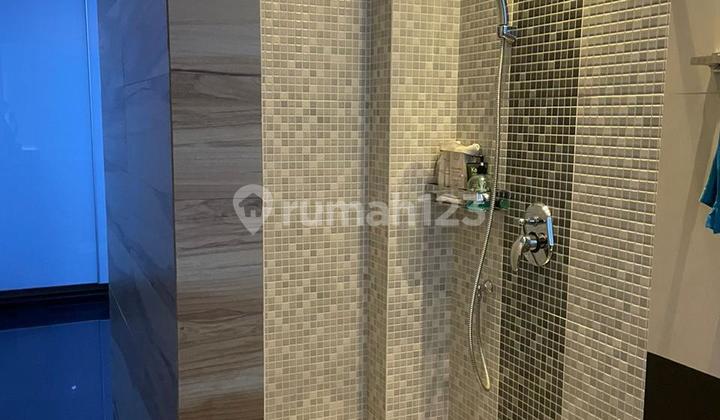 Sell Luxury House with SHM on Raya Gading Pantai, East Surabaya 2