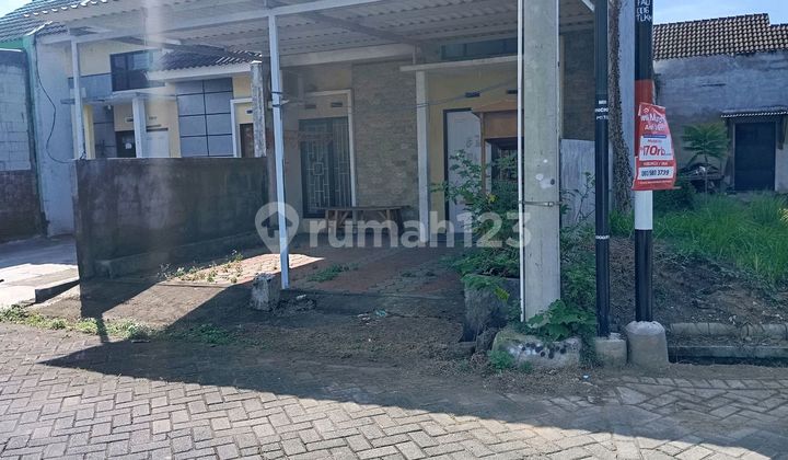 Di Kontrakan Rumah Sidoarjo Selatan  1